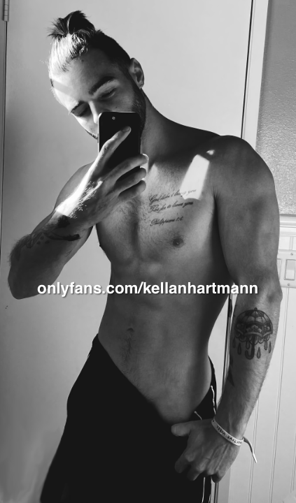 Hunter Storch Selfie - Kellan Hartmann OnlyFans
